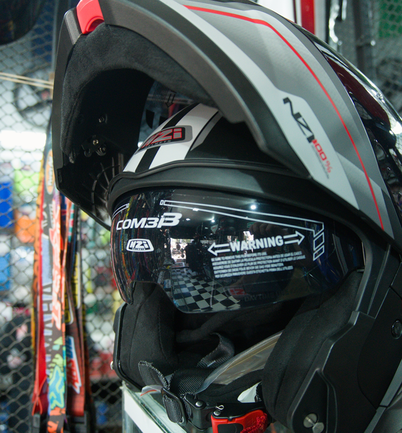 nzi-combi-3-cascos-lugano-motos-3x4-02-1x